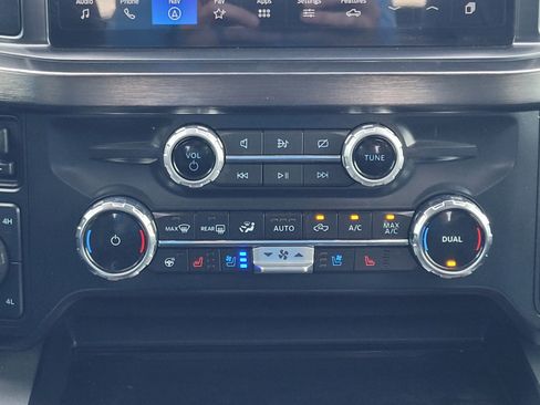 Used 2024 Ford F250 Lariat w/ FX4 Off-Road Package image 19