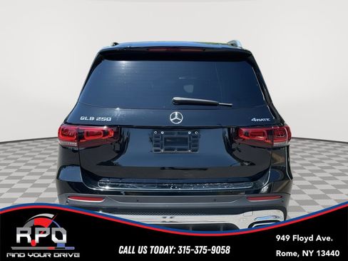 Used 2020 Mercedes-Benz GLB 250 4MATIC w/ AMG Line image 4