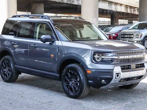 New 2026 Ford Bronco Sport Badlands image 3