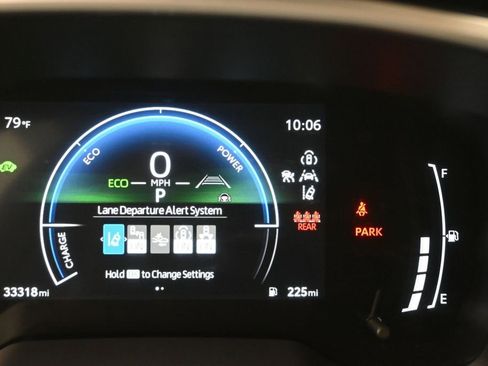 Used 2025 Toyota Corolla XLE FWD image 19