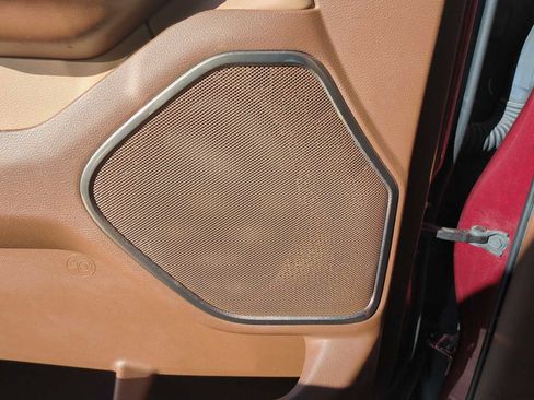 Used 2019 RAM 1500 Laramie Longhorn image 25