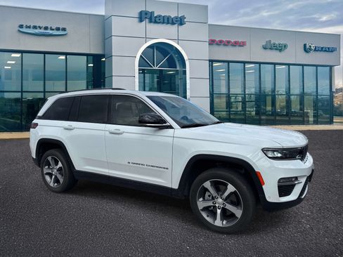 Used 2023 Jeep Grand Cherokee 4WD 4xe w/ Luxury Tech Group II image 1