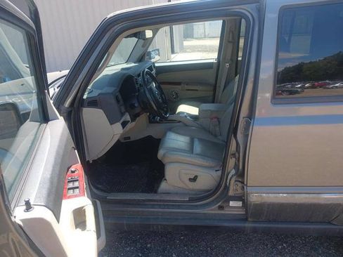 Used 2007 Jeep Commander Limited AWD/4WD image 21