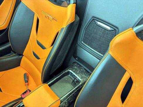 Used 2021 Lamborghini Huracan EVO RWD image 39
