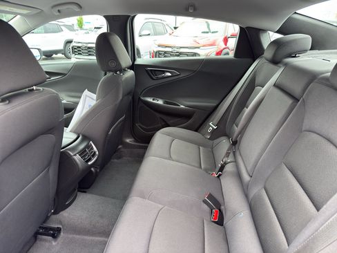 Used 2024 Chevrolet Malibu LT FWD image 32