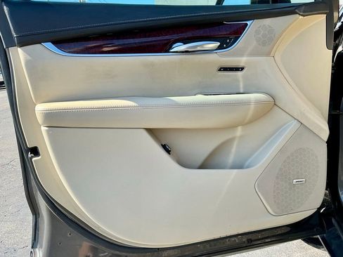 Used 2019 Cadillac XT5 Luxury FWD image 42