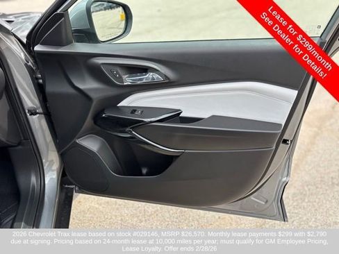New 2025 Chevrolet Trax LT w/ Driver Confidence Package image 12