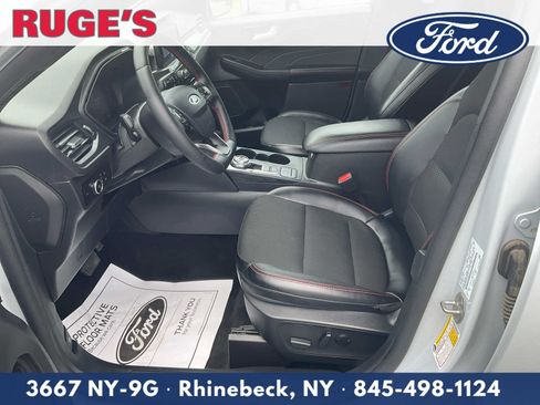 Certified 2025 Ford Escape ST-Line Select AWD/4WD image 14