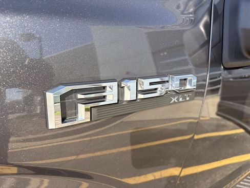 Used 2017 Ford F150 XLT w/ Equipment Group 302A Luxury AWD/4WD image 8