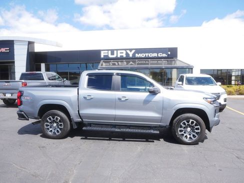 Certified 2024 Chevrolet Colorado LT w/ LT Convenience Package III AWD/4WD image 1