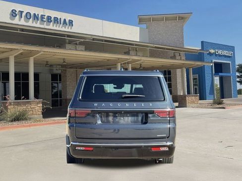 Used 2023 Jeep Wagoneer Series III w/ Convenience Group I image 6