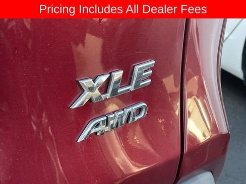 Used 2022 Toyota RAV4 XLE Premium AWD/4WD image 8
