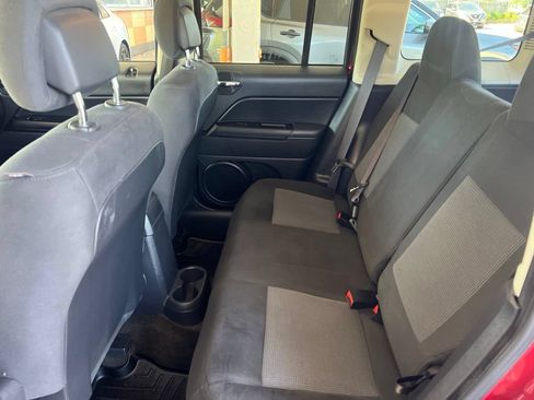 Used 2016 Jeep Patriot Latitude w/ Trailer Tow Prep Group AWD/4WD image 8