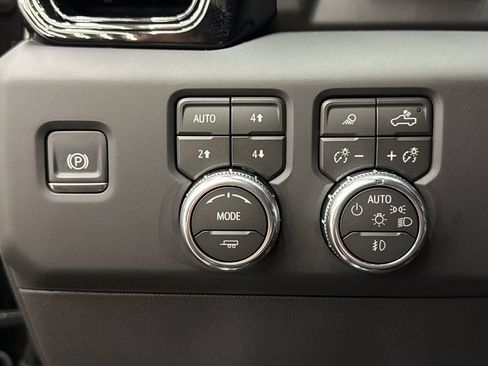 Used 2026 GMC Sierra 1500 AT4X AWD/4WD image 31