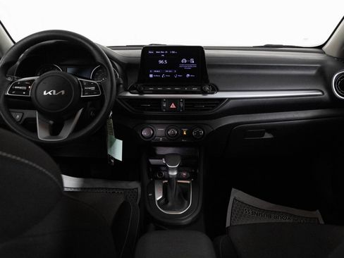 Used 2024 Kia Forte LXS image 19