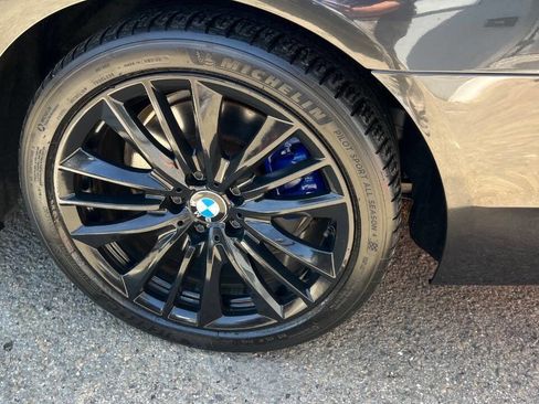 Used 2011 BMW 550i Sedan RWD image 38