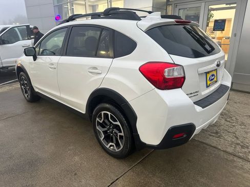 Used 2016 Subaru Crosstrek 2.0i Limited image 2