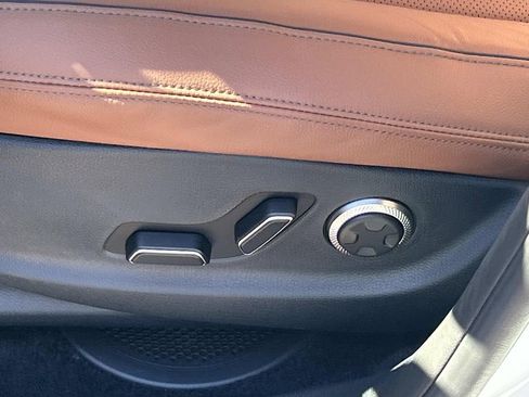 New 2026 Genesis GV70 2.5T Advanced image 18