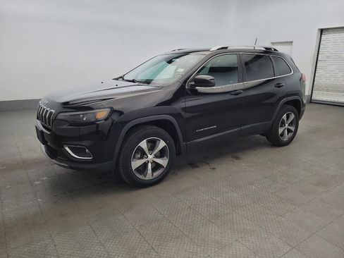 Used 2020 Jeep Cherokee Limited image 2