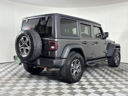 Used 2019 Jeep Wrangler Unlimited Sport S image 9