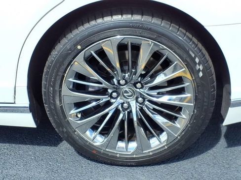 Used 2019 Lexus LS 500 AWD w/ Interior Upgrade Package image 27
