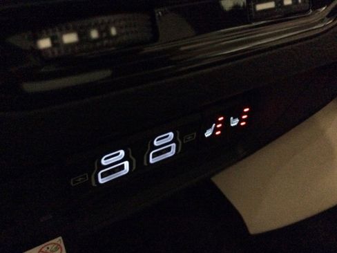 New 2025 Jeep Grand Cherokee Limited w/ Trailer Tow Package image 37