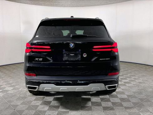 Certified 2024 BMW X5 xDrive40i w/ Premium Package AWD/4WD image 6