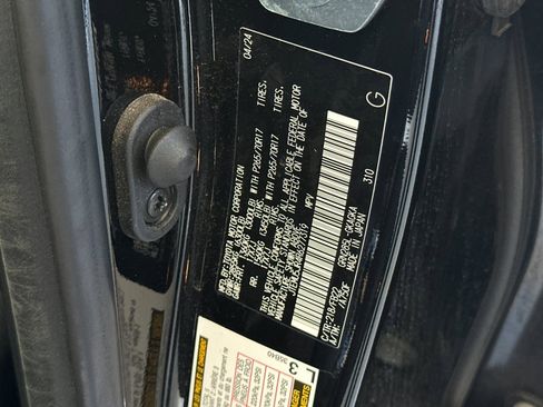 Used 2024 Toyota 4Runner SR5 image 28