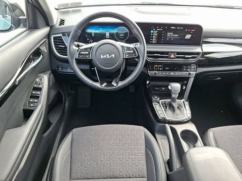 Used 2024 Kia Seltos S AWD/4WD image 11