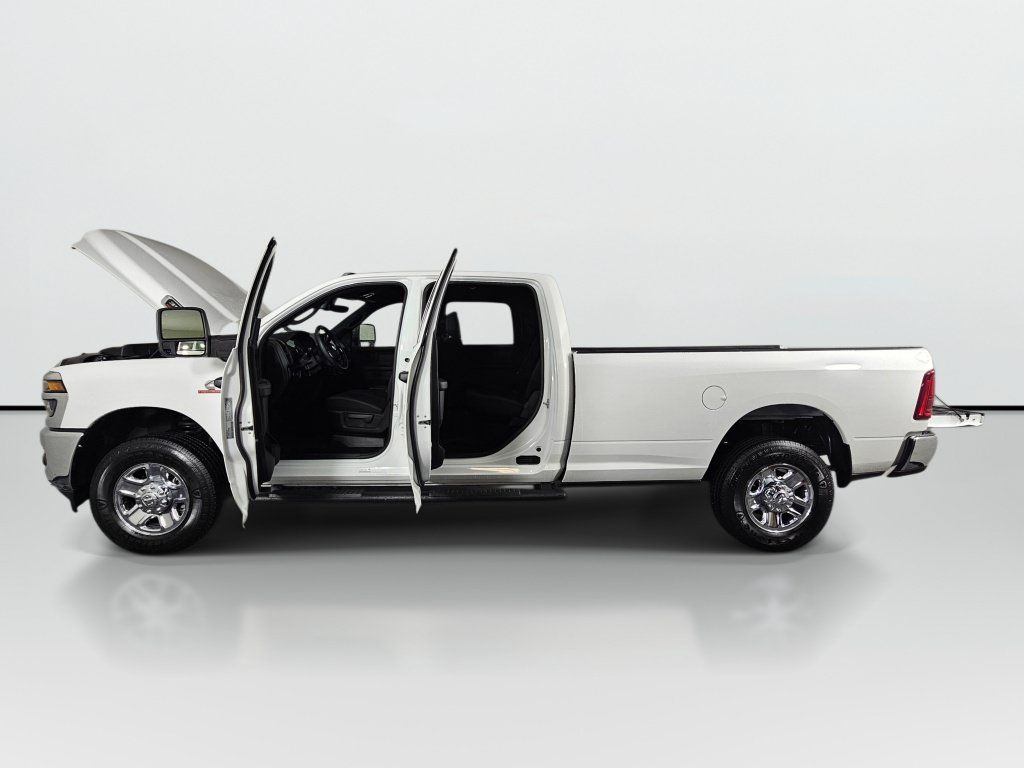 New 2026 RAM 3500 Tradesman AWD/4WD image 11