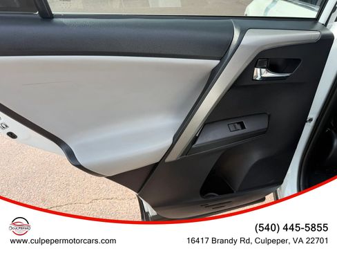 Used 2018 Toyota RAV4 XLE FWD image 10