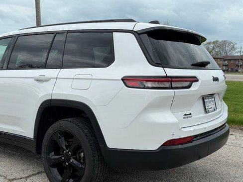 Certified 2023 Jeep Grand Cherokee L Laredo AWD/4WD image 11