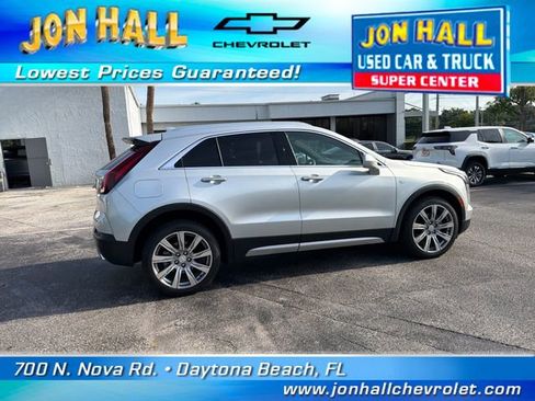 Used 2020 Cadillac XT4 Premium Luxury w/ Driver Awareness Package FWD image 13