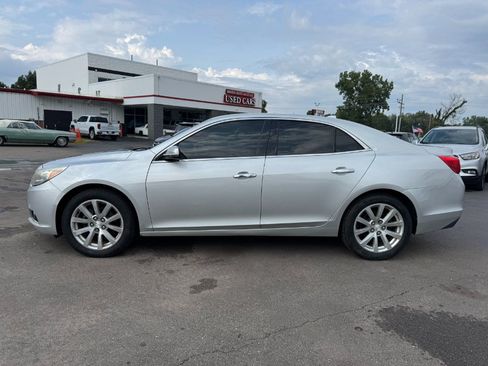 Used 2013 Chevrolet Malibu LTZ FWD image 2