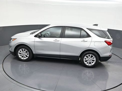 Used 2020 Chevrolet Equinox LS FWD image 18