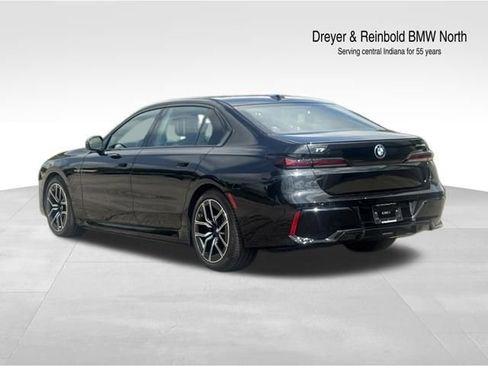 Certified 2025 BMW i7 xDrive60 AWD/4WD image 4