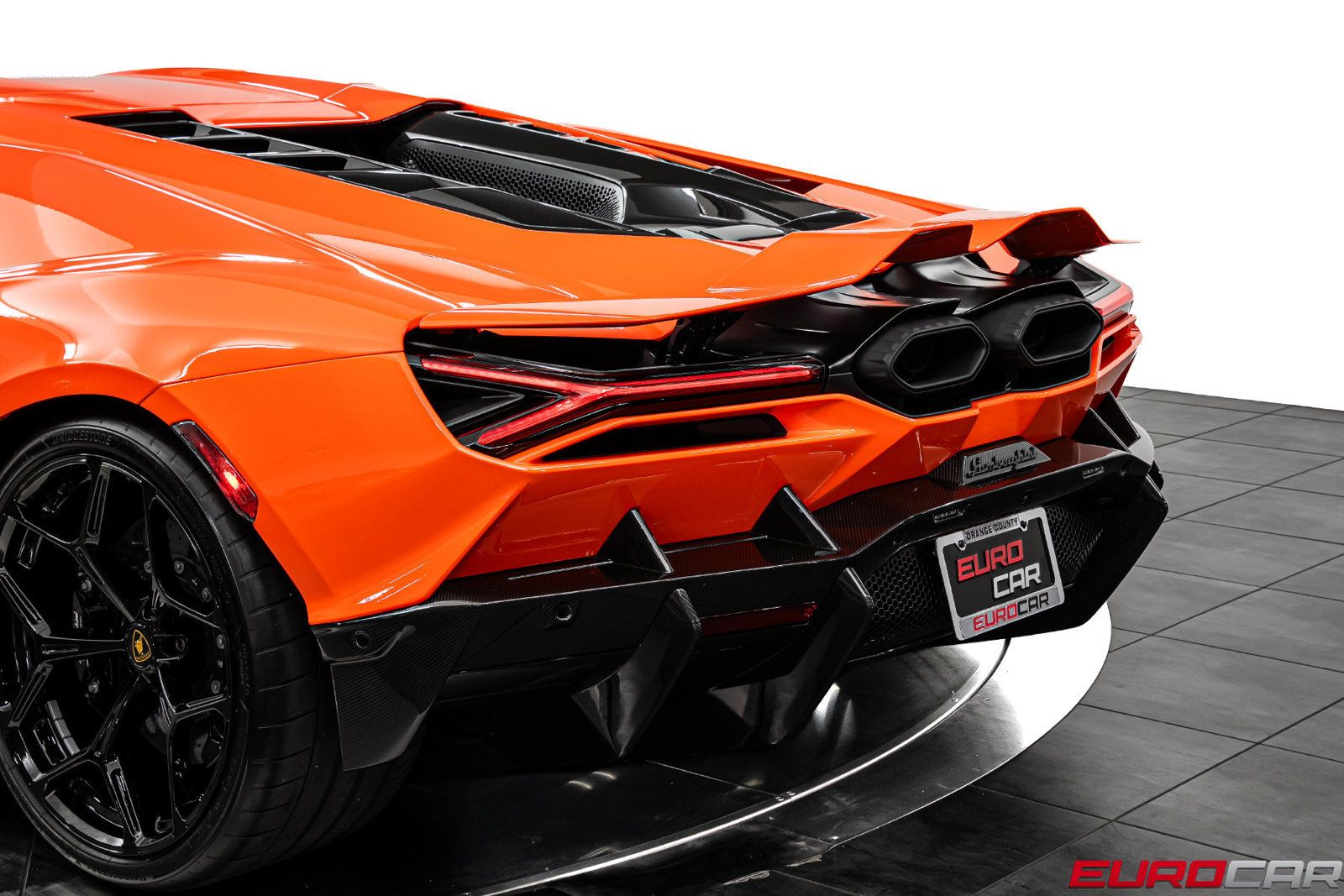 Used 2024 Lamborghini Revuelto AWD/4WD image 26