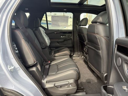 Used 2026 Honda Pilot TrailSport image 25