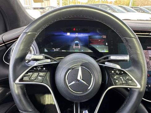 Used 2023 Mercedes-Benz EQS 580 4MATIC SUV image 26