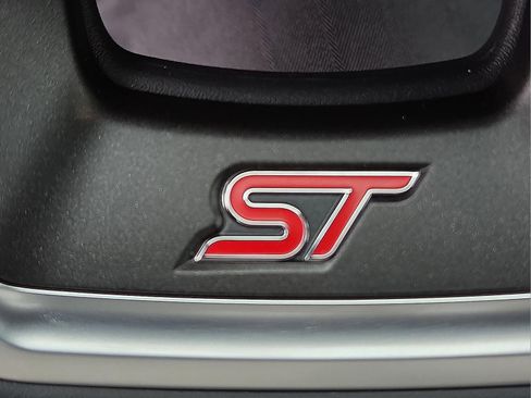 New 2026 Ford Explorer ST w/ Sun And Sound Package image 8