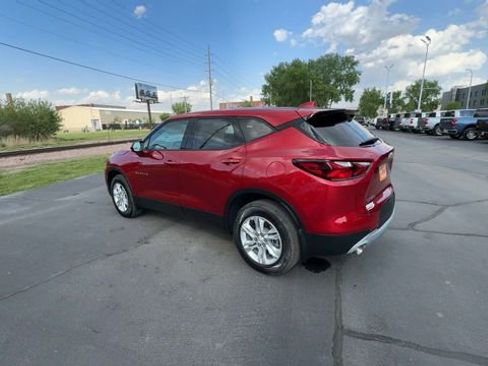 Used 2021 Chevrolet Blazer LT w/ LPO, Floor Liner Package FWD image 6