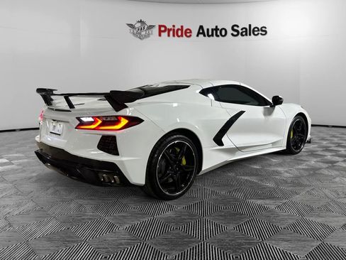 Used 2023 Chevrolet Corvette Stingray Premium Cpe w/ Z51 Performance Package RWD image 4