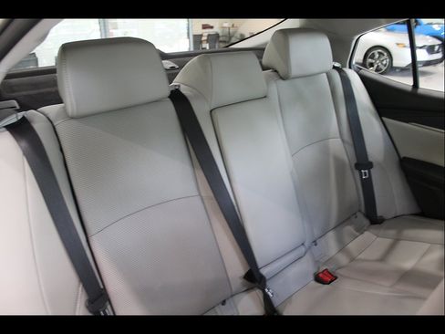 Used 2025 Toyota Camry XLE AWD/4WD image 21