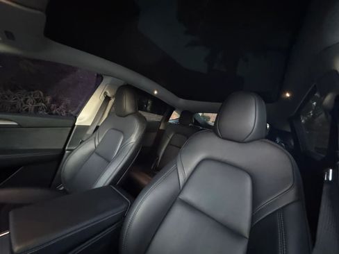 Used 2023 Tesla Model Y Performance AWD/4WD image 19