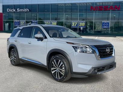 Used 2024 Nissan Pathfinder Platinum w/ Cargo Package