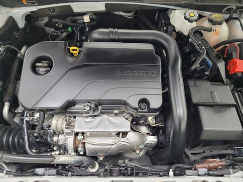 Used 2024 Chevrolet Malibu LT image 30