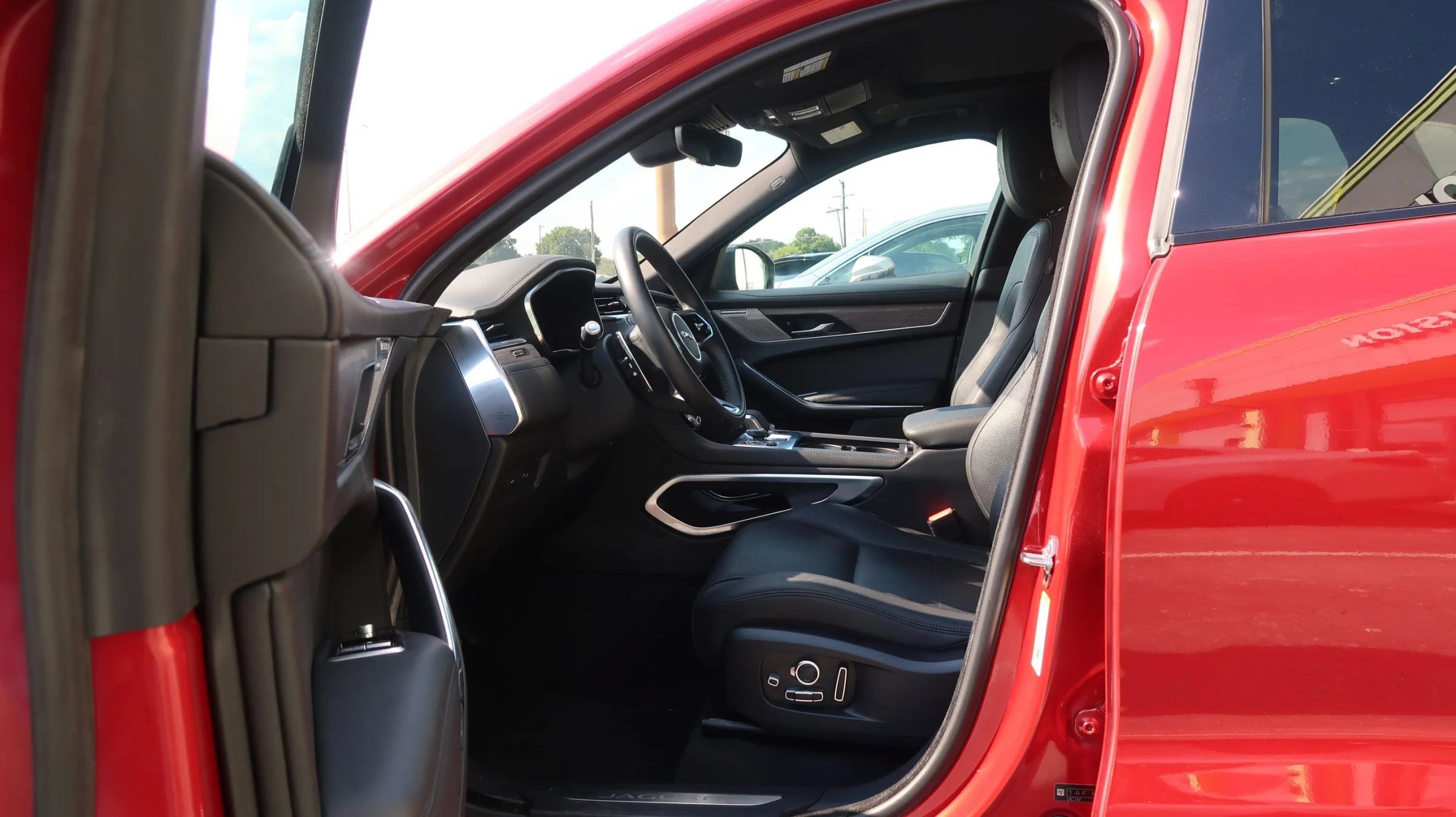 Used 2021 Jaguar F-PACE S AWD/4WD image 16