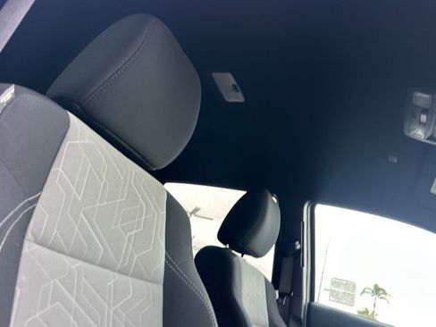 Used 2022 Toyota Tacoma TRD Off-Road image 16