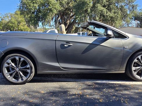 Used 2018 Buick Cascada Premium image 11