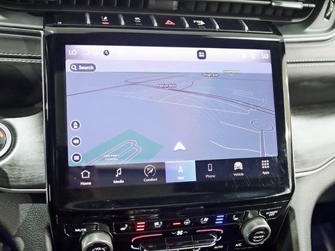 Used 2021 Jeep Grand Cherokee L Overland w/ Luxury Tech Group IV image 18